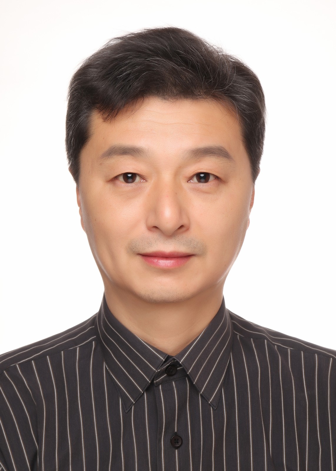 嚴(yán)迎春.JPG